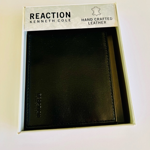 Kenneth Cole Reaction Other - Kenneth Cole Reaction Black Leather Card Holder Wallet